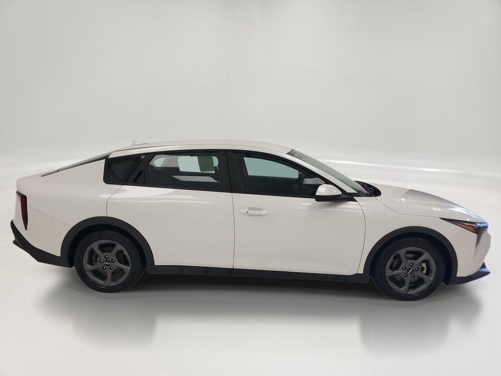 Used 2025 Kia K4 LXS Sedan