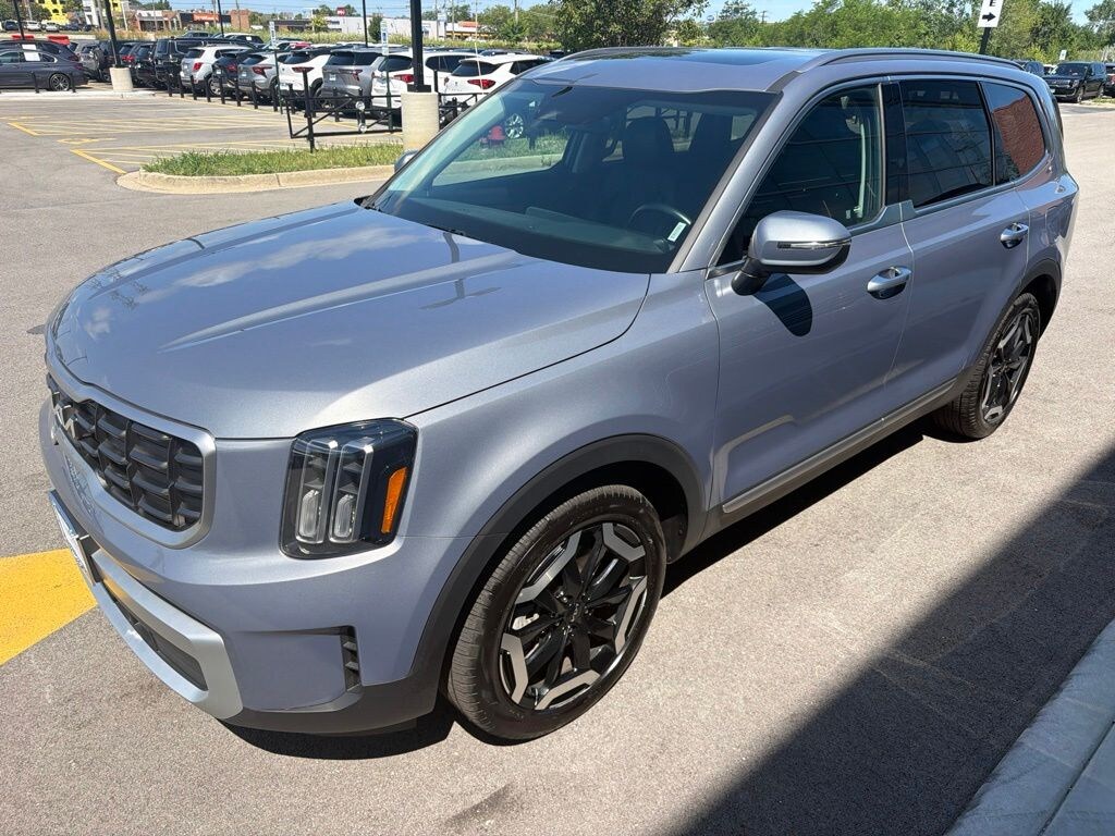 Used 2025 Kia Telluride S SUV