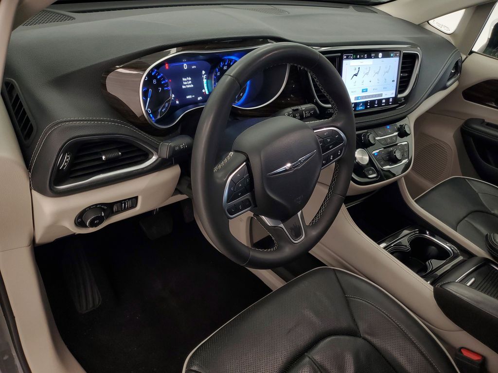 2023 Chrysler Pacifica Limited - Photo 11