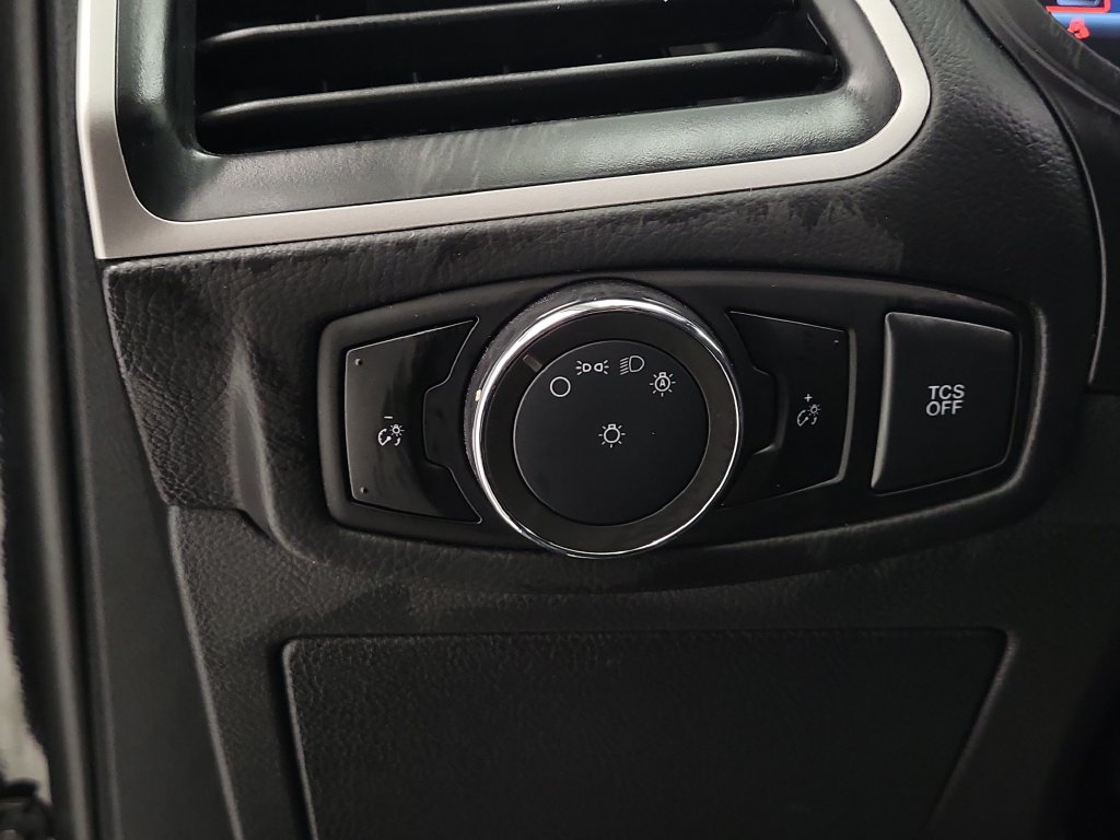 2024 Ford Edge SEL - Photo 11