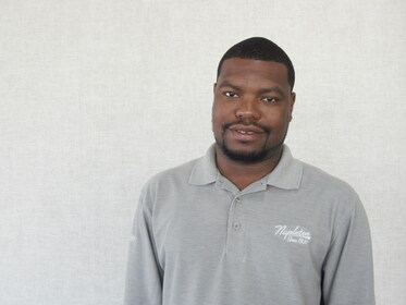 Staff member Zuvonte from 05cd5494032d