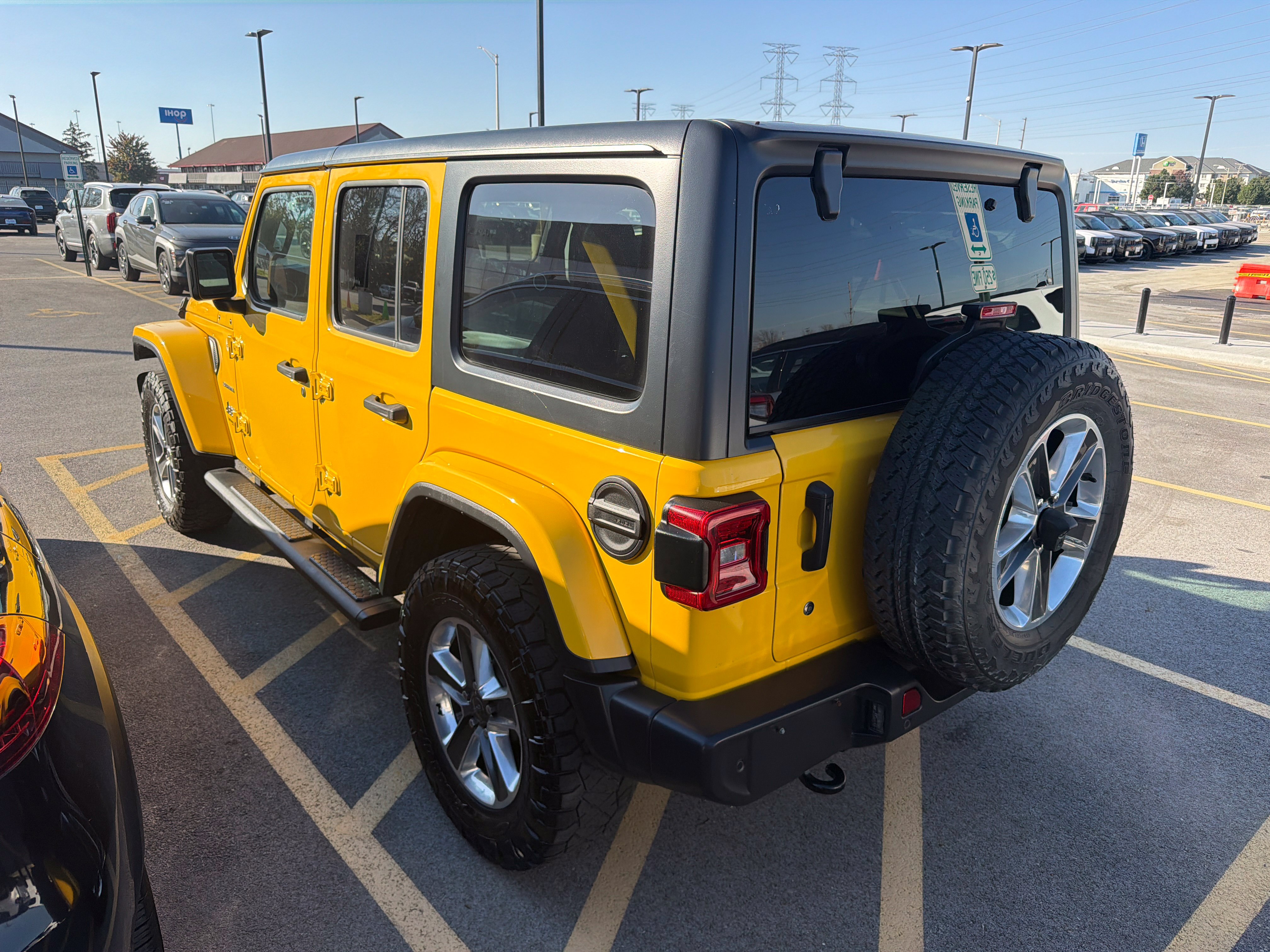 Used 2019 Jeep Wrangler Unlimited Sahara SUV