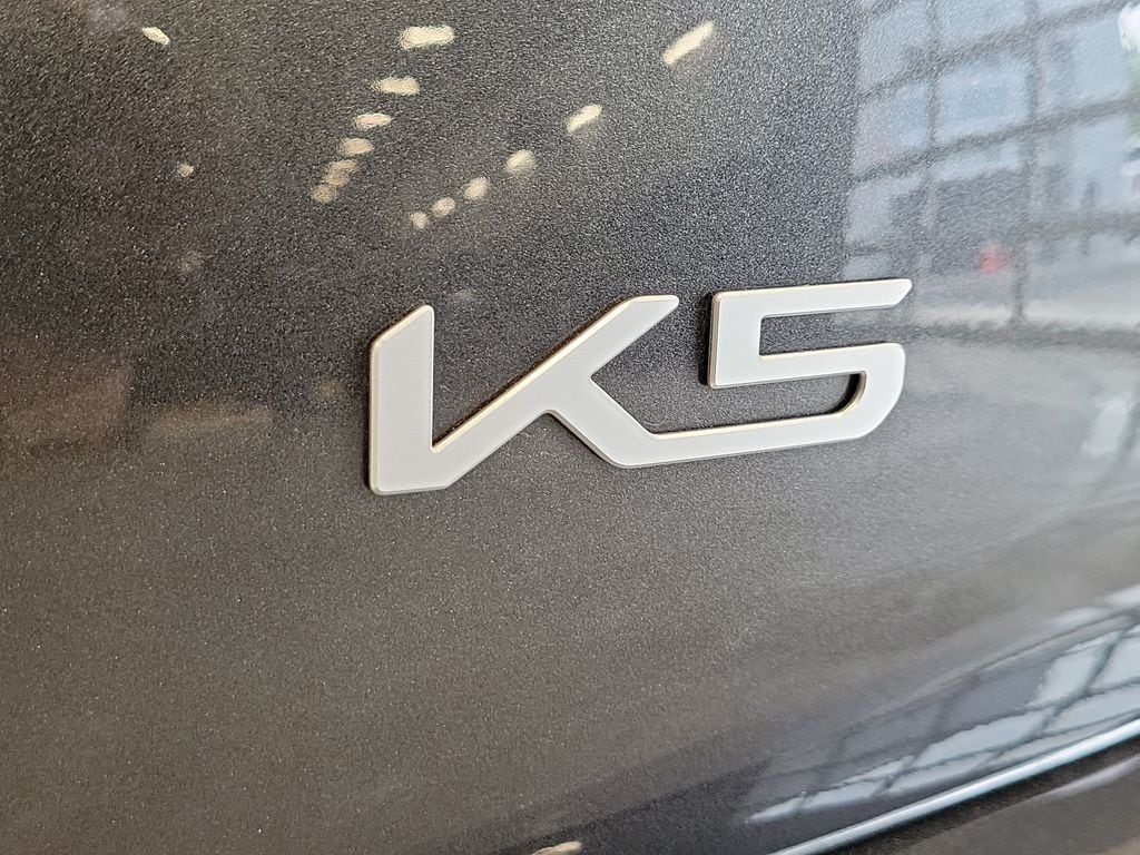 2025 Kia K5 LXS - Photo 7