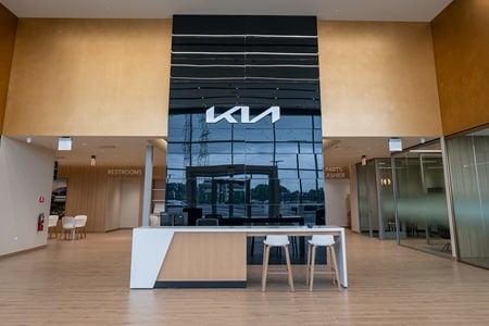 Napleton's River Oaks Kia Entrance