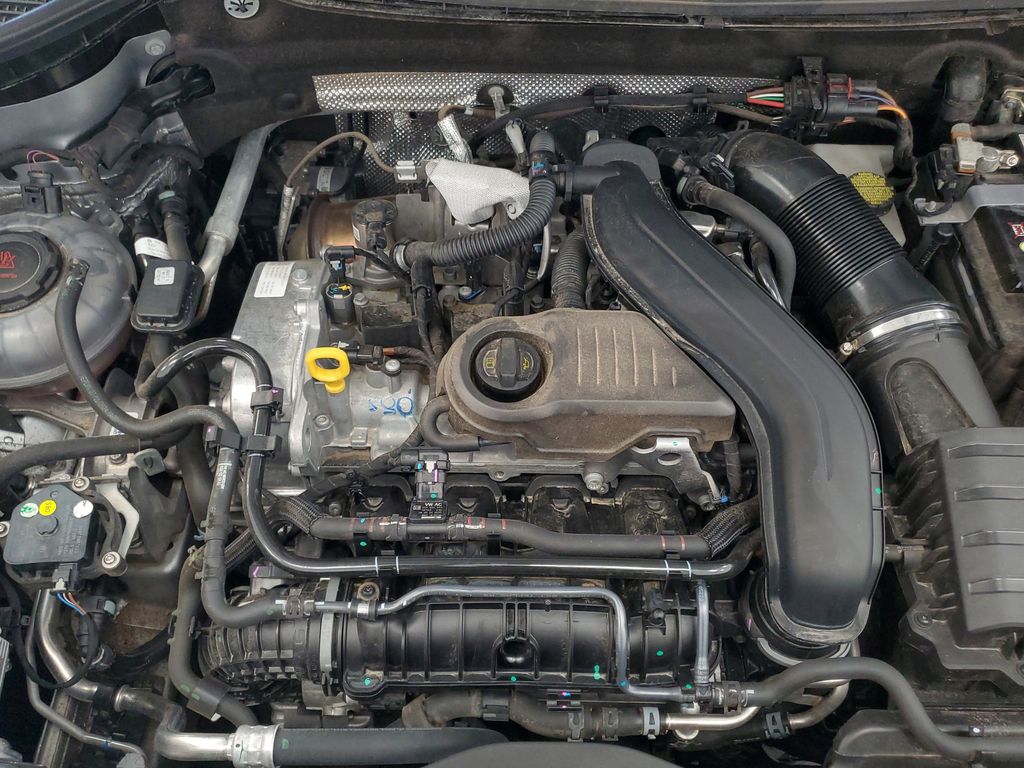 2025 Volkswagen Taos S - Photo 10