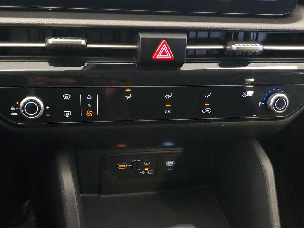 2026 Kia Sportage LX - Photo 21