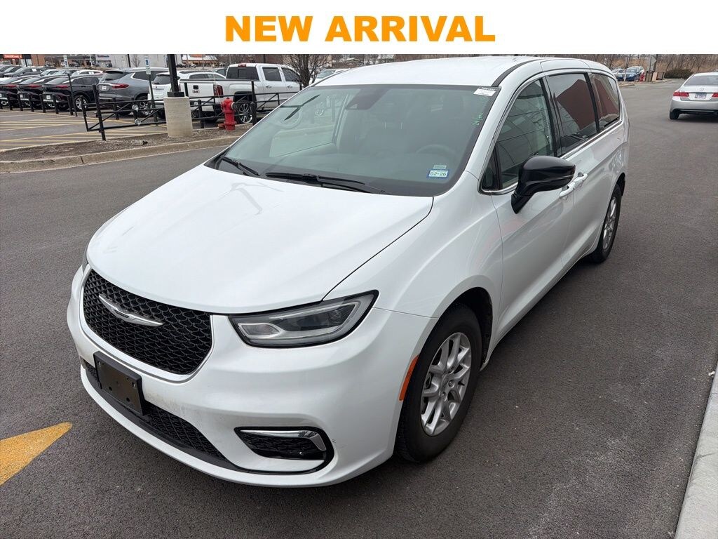 Used 2024 Chrysler Pacifica Touring L Van Passenger Van