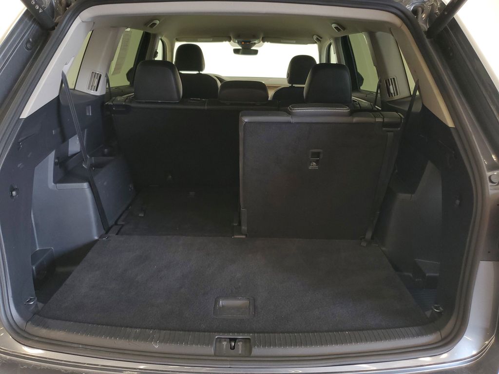 2025 Volkswagen Atlas SE w/Tech - Photo 24