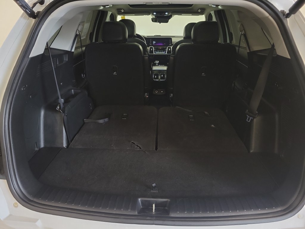 2022 Kia Sorento EX - Photo 25