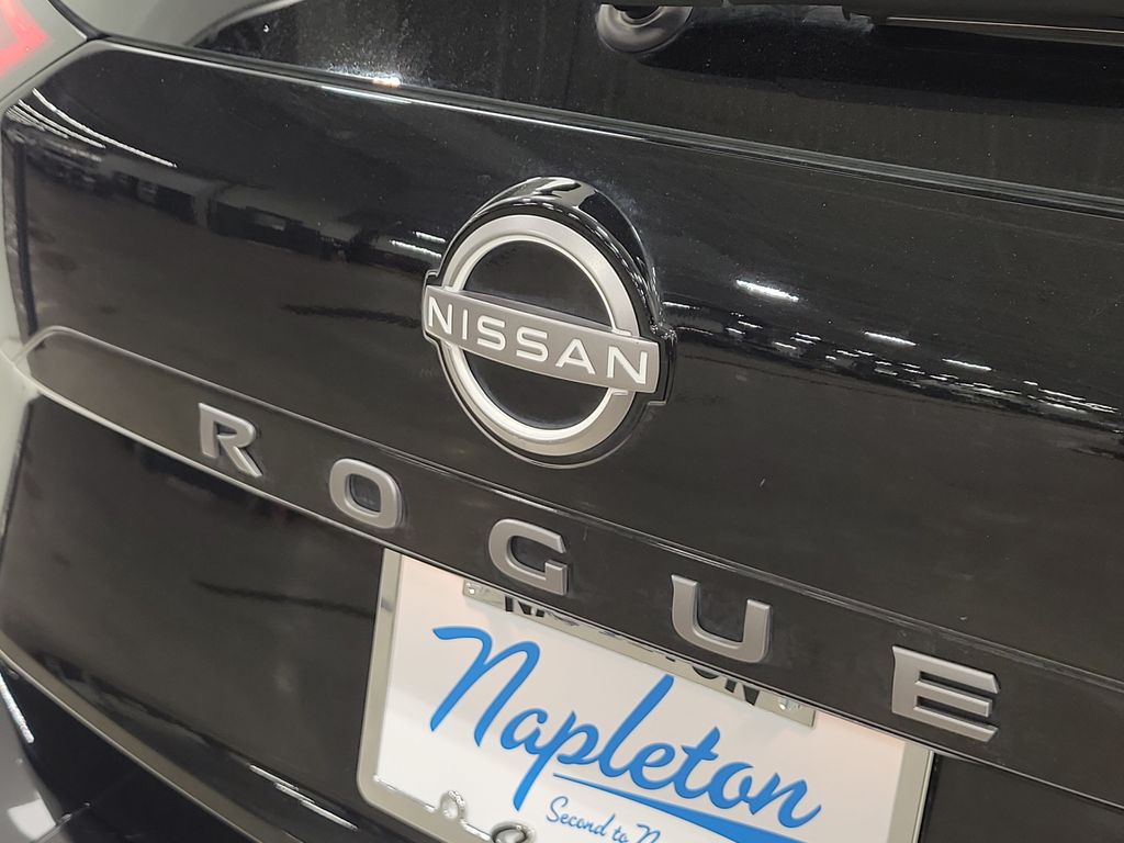 2025 Nissan Rogue SV - Photo 7