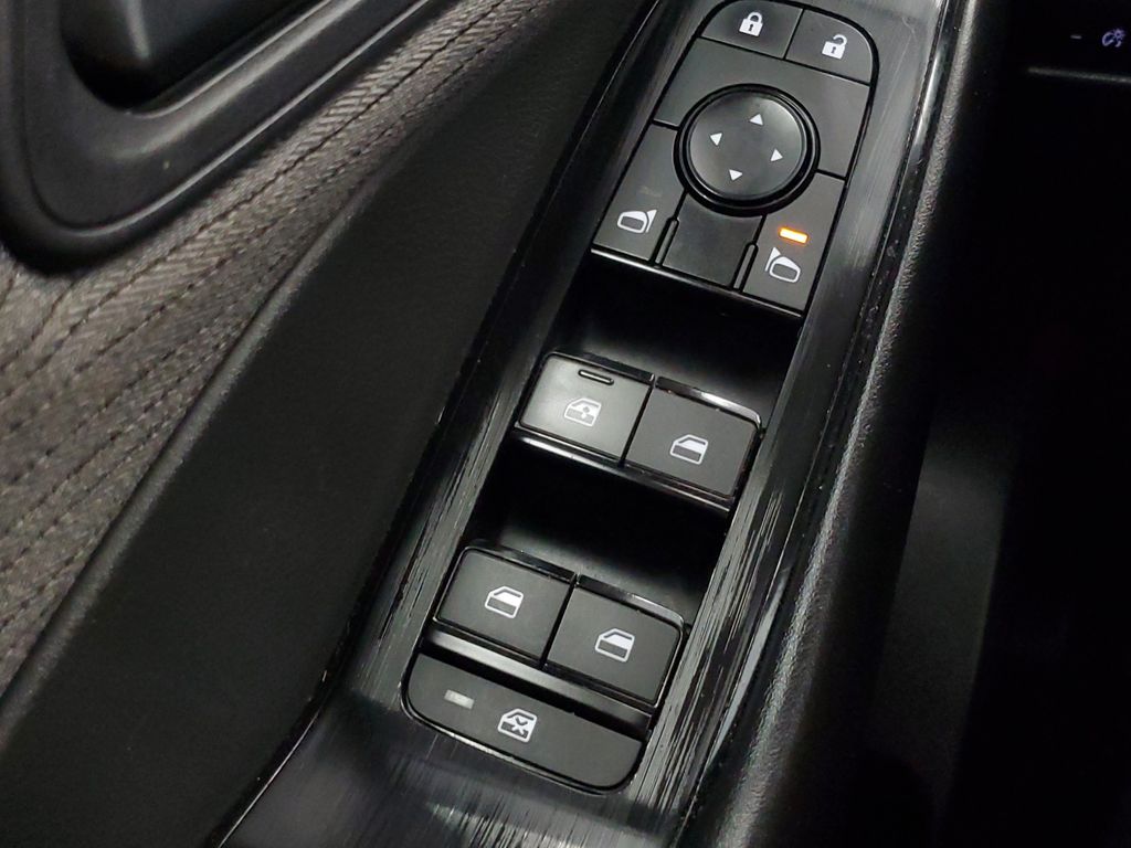 2023 Nissan Rogue S - Photo 16