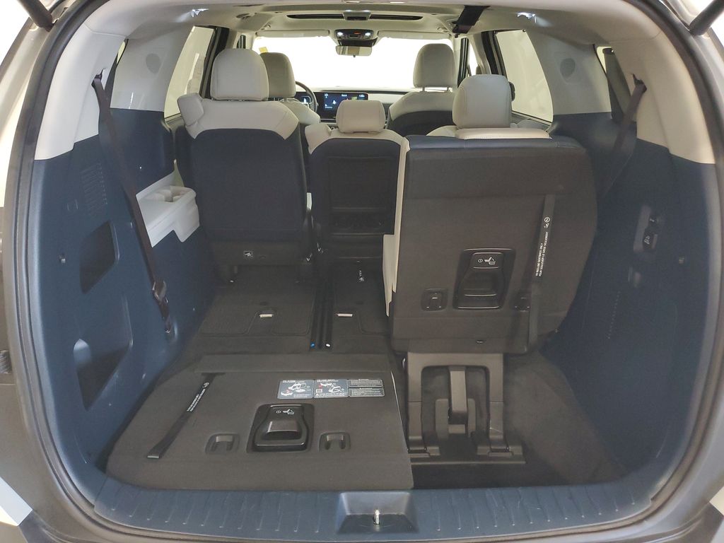 2025 Kia Carnival SX - Photo 26
