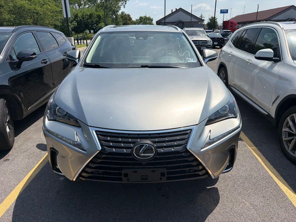 2020 Lexus NX 300 - Photo 2