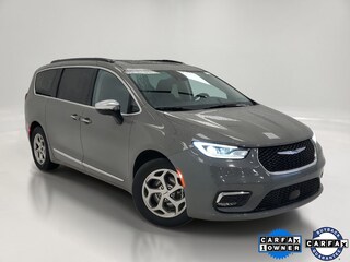 2023 Chrysler Pacifica Limited Van Passenger Van