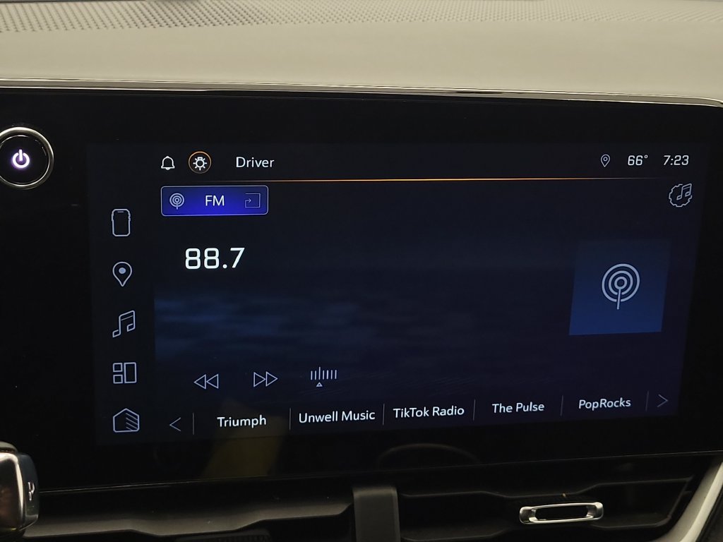2025 Chevrolet Equinox LT - Photo 19