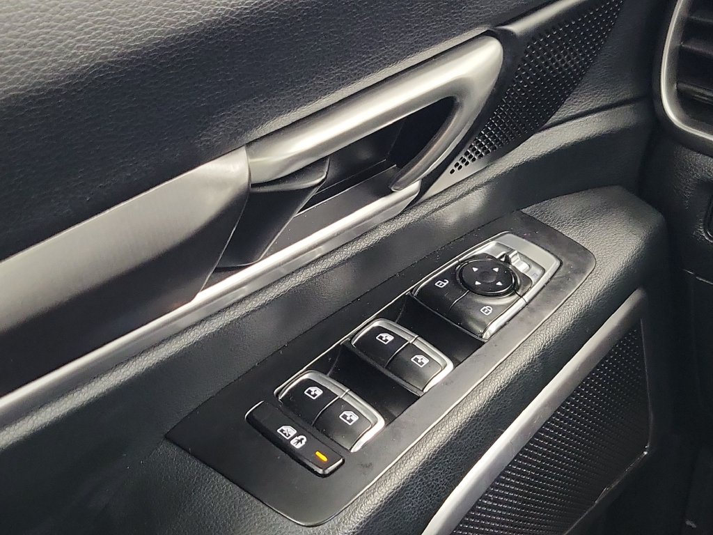 2025 Kia Telluride S - Photo 14