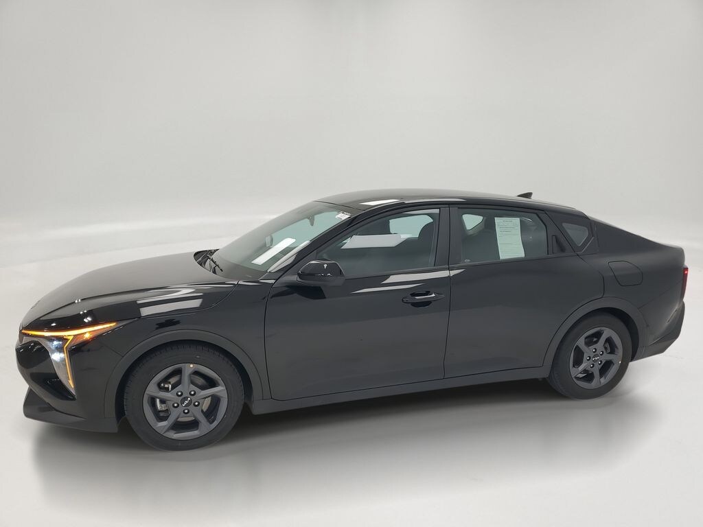 Used 2025 Kia K4 LXS Sedan