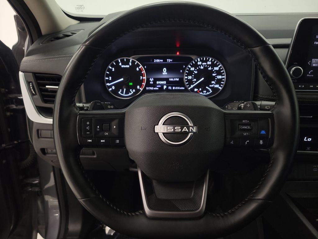 2025 Nissan Rogue SV - Photo 13