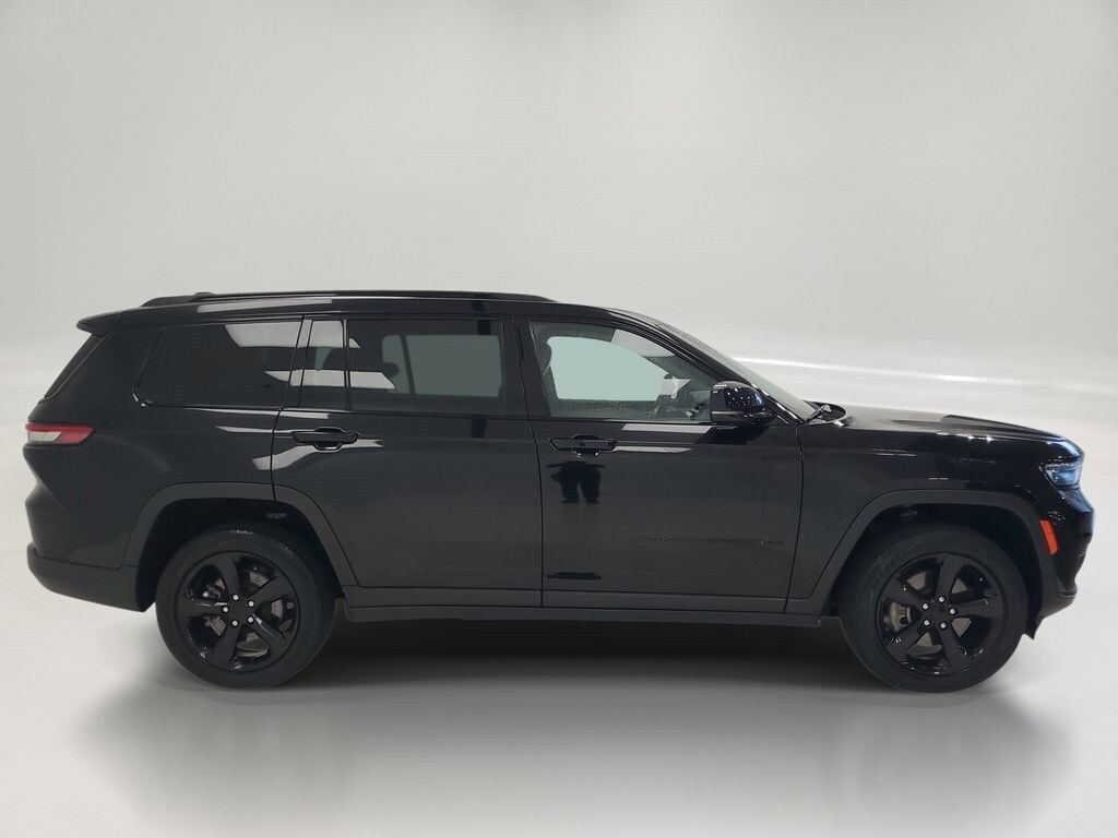 Used 2023 Jeep Grand Cherokee L Altitude SUV