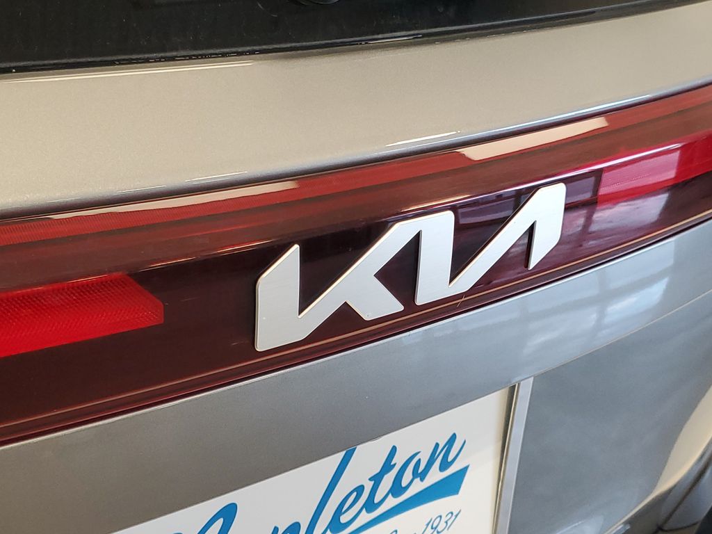 2025 Kia Seltos S - Photo 8