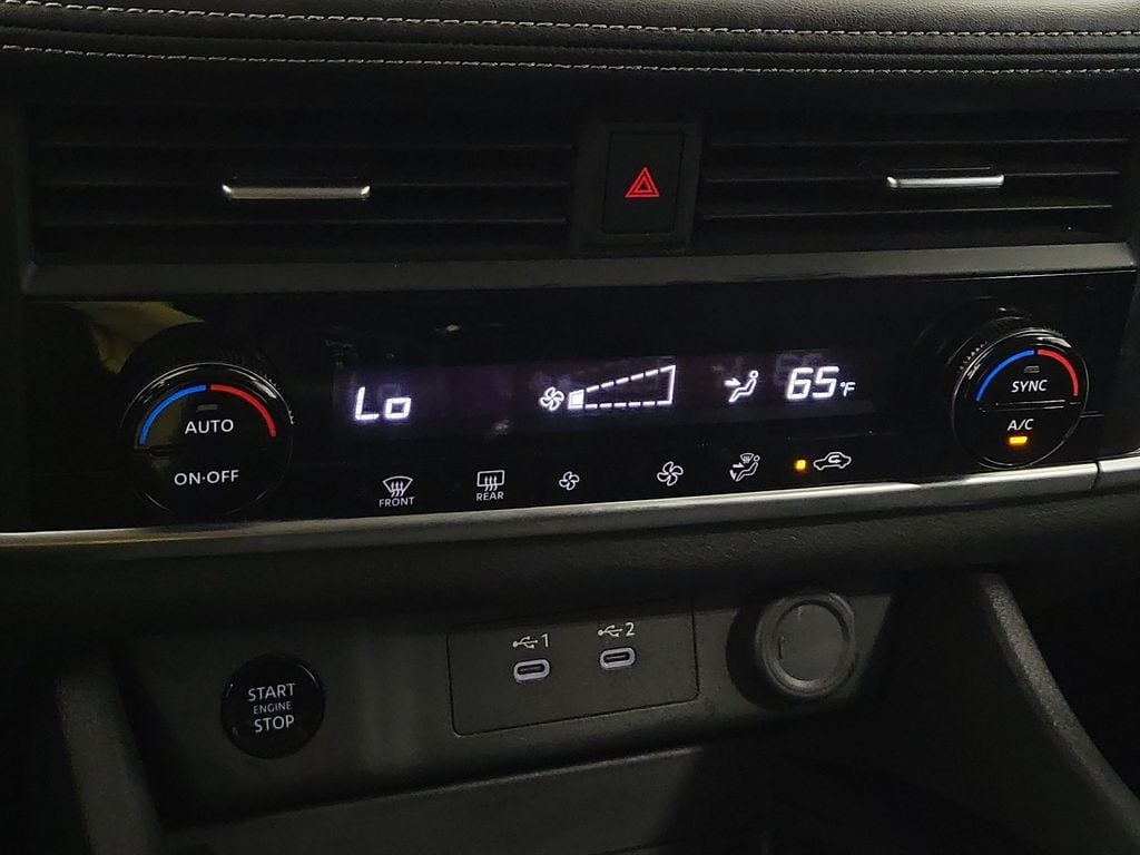 2025 Nissan Rogue SV - Photo 20