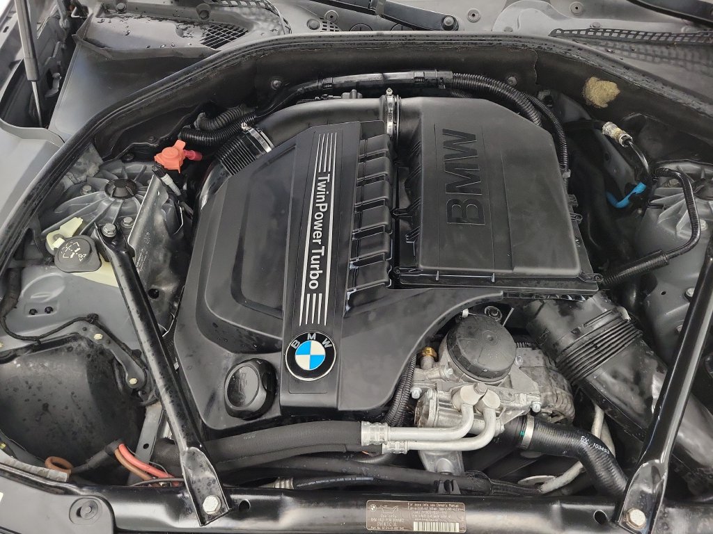 2012 BMW 5 Series 535i - Photo 9