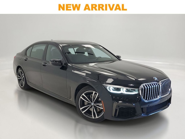2022 BMW 7 Series 740i xDrive's photo