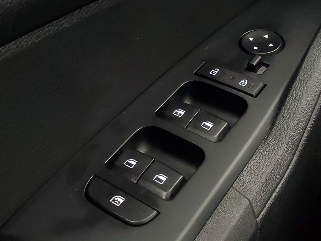 2024 Kia Sportage LX - Photo 15
