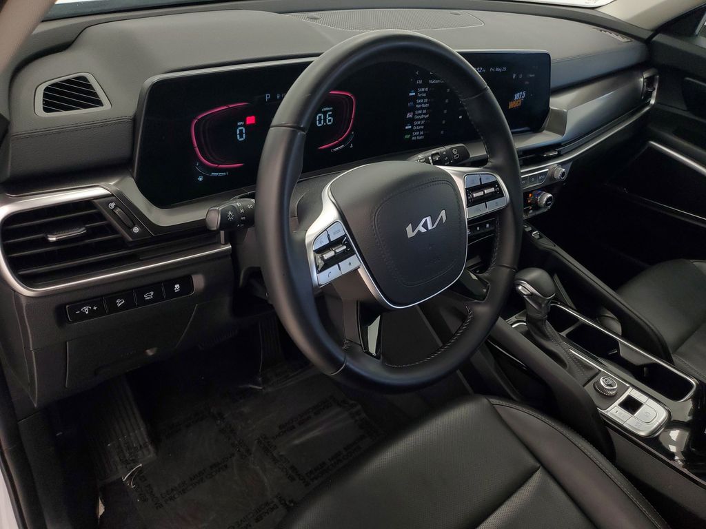 2025 Kia Telluride S - Photo 8