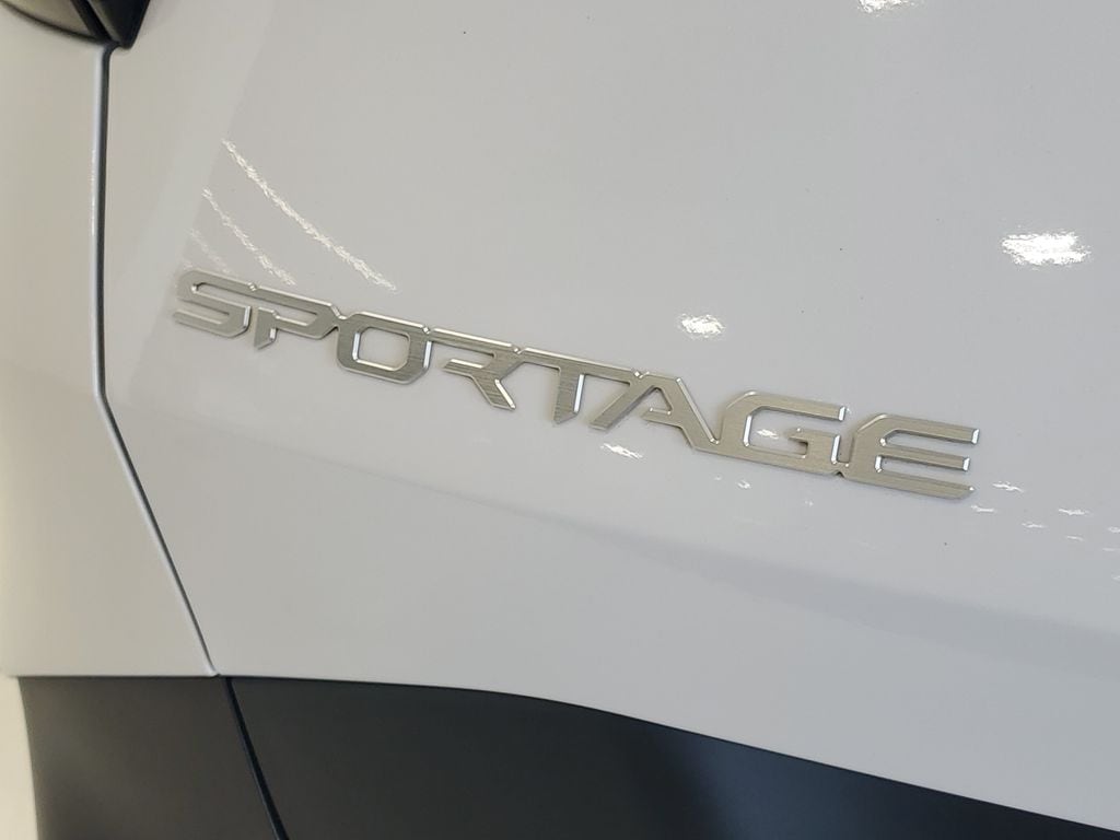 2026 Kia Sportage LX - Photo 8