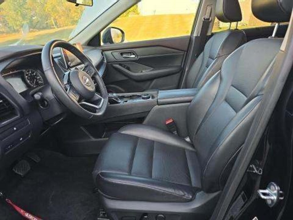 Used 2023 Nissan Rogue SV SUV