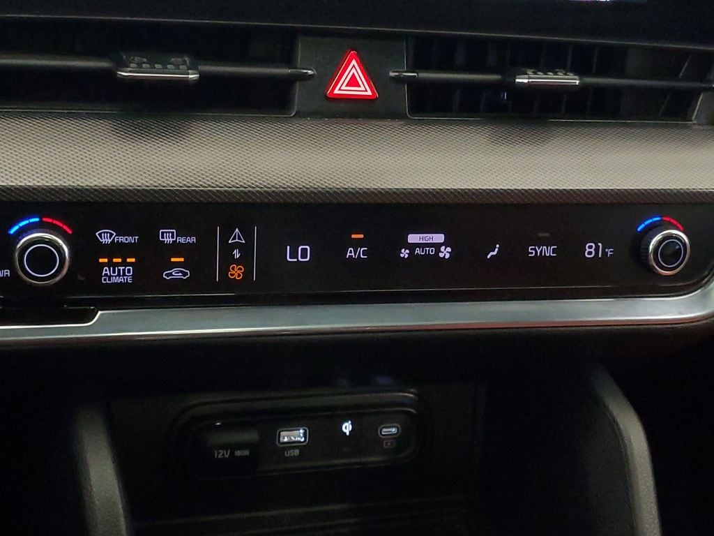 2024 Kia Sportage SX - Photo 22