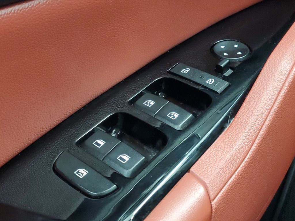 2024 Kia Sportage SX - Photo 15