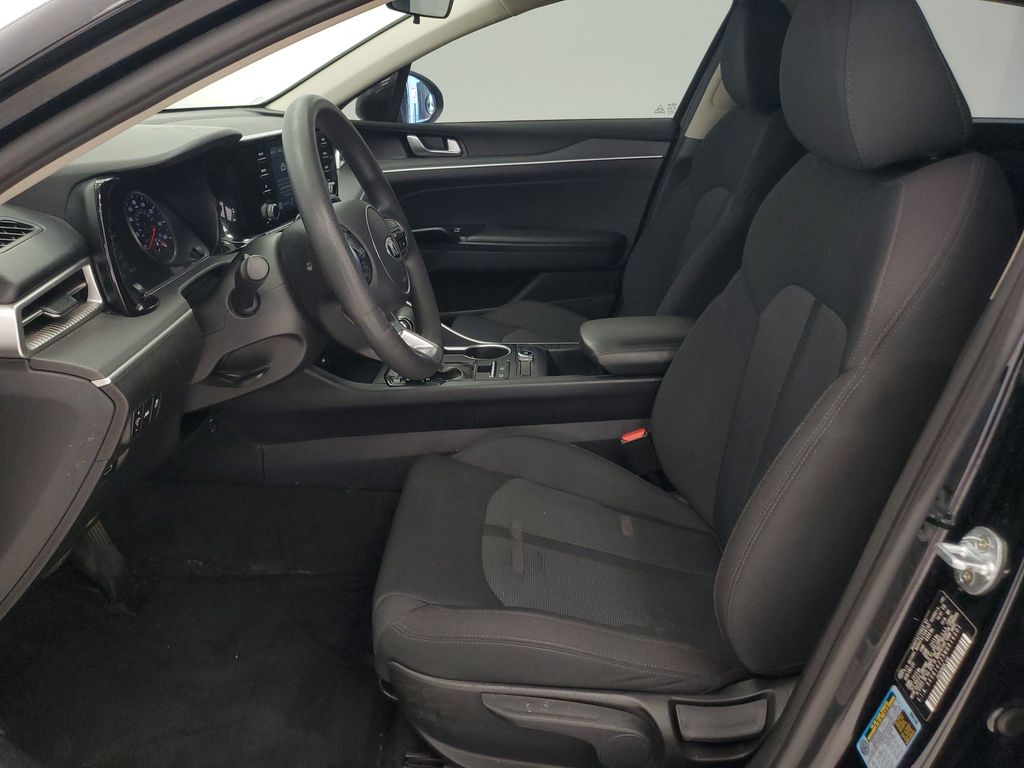 2021 Kia K5 LXS - Photo 9