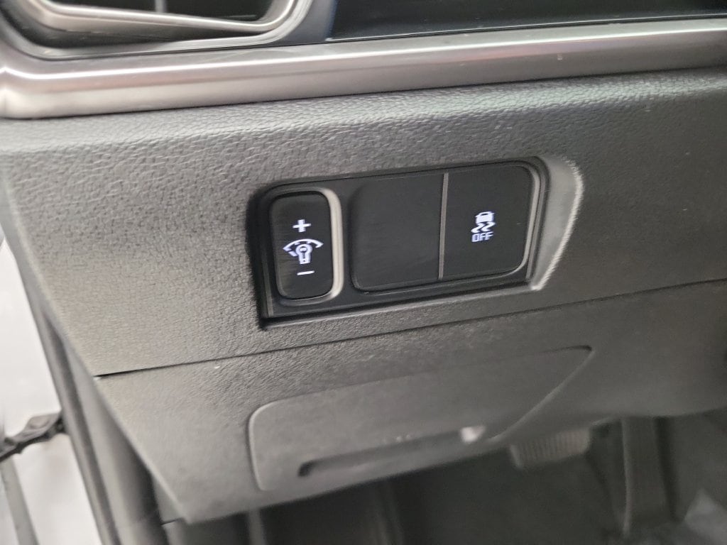 2024 Kia Sorento S - Photo 13