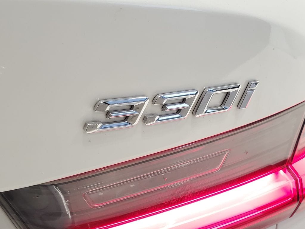 2021 BMW 3 Series 330i - Photo 8