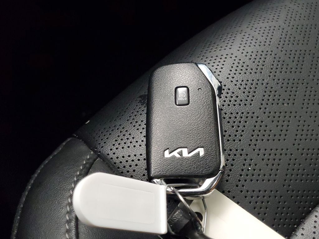 2022 Kia Sorento X-Line S - Photo 26