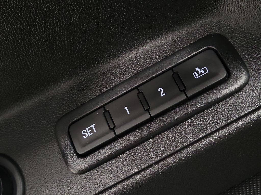 2023 Chevrolet Equinox Premier - Photo 17