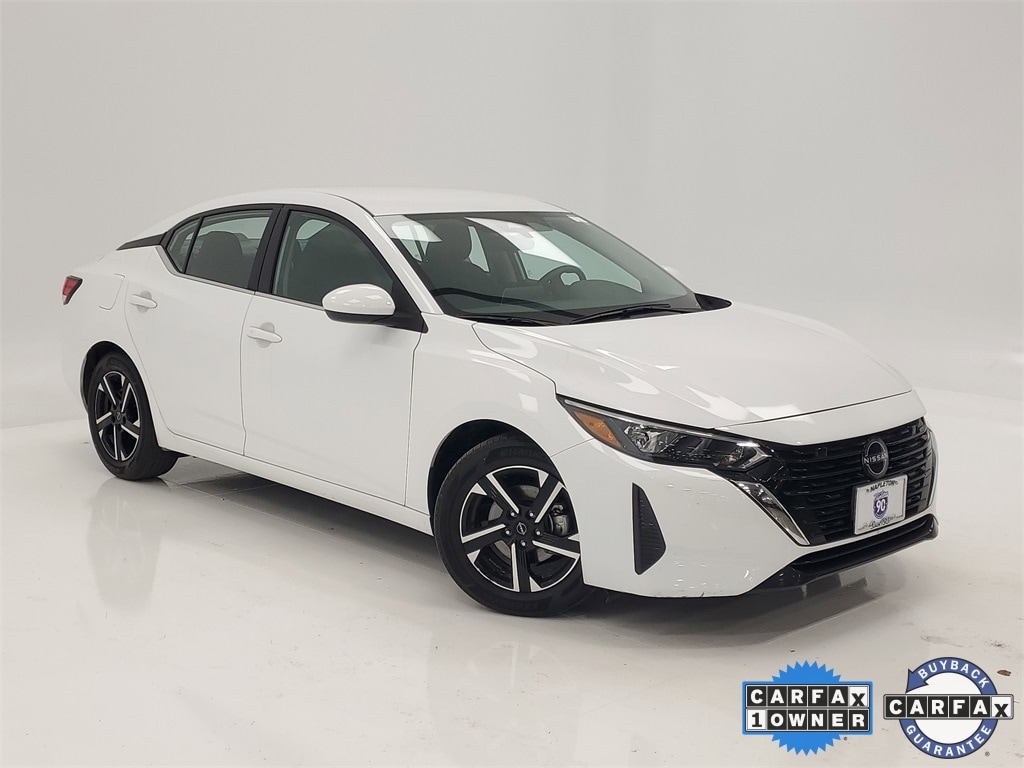 2025 Nissan Sentra SV's photo