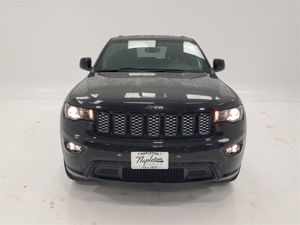 Used 2019 Jeep Grand Cherokee Laredo SUV