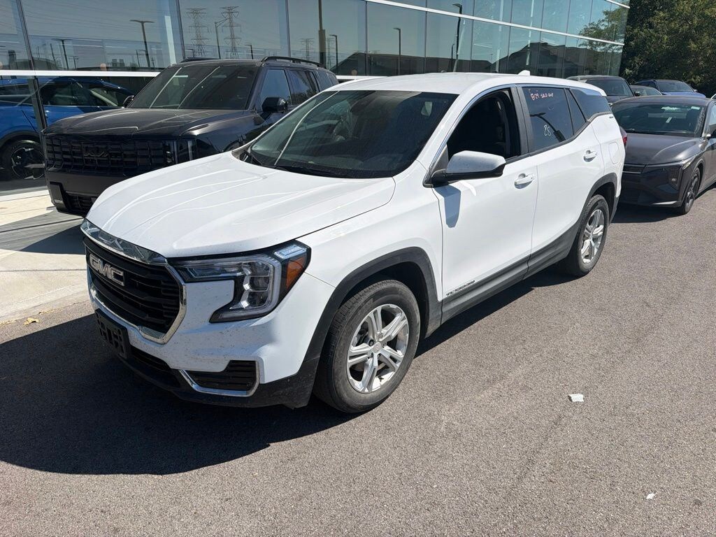 Used 2024 GMC Terrain SLE SUV