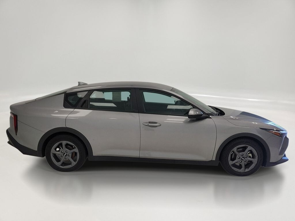 Used 2025 Kia K4 LXS Sedan