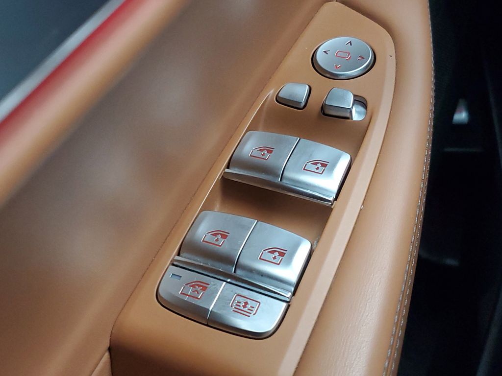 2021 BMW 7 Series 750i - Photo 19