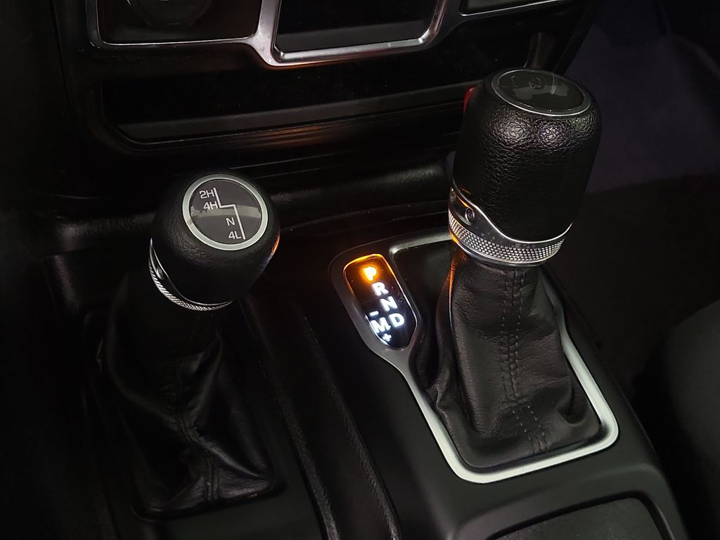 2022 Jeep Wrangler Unlimited Sport - Photo 24