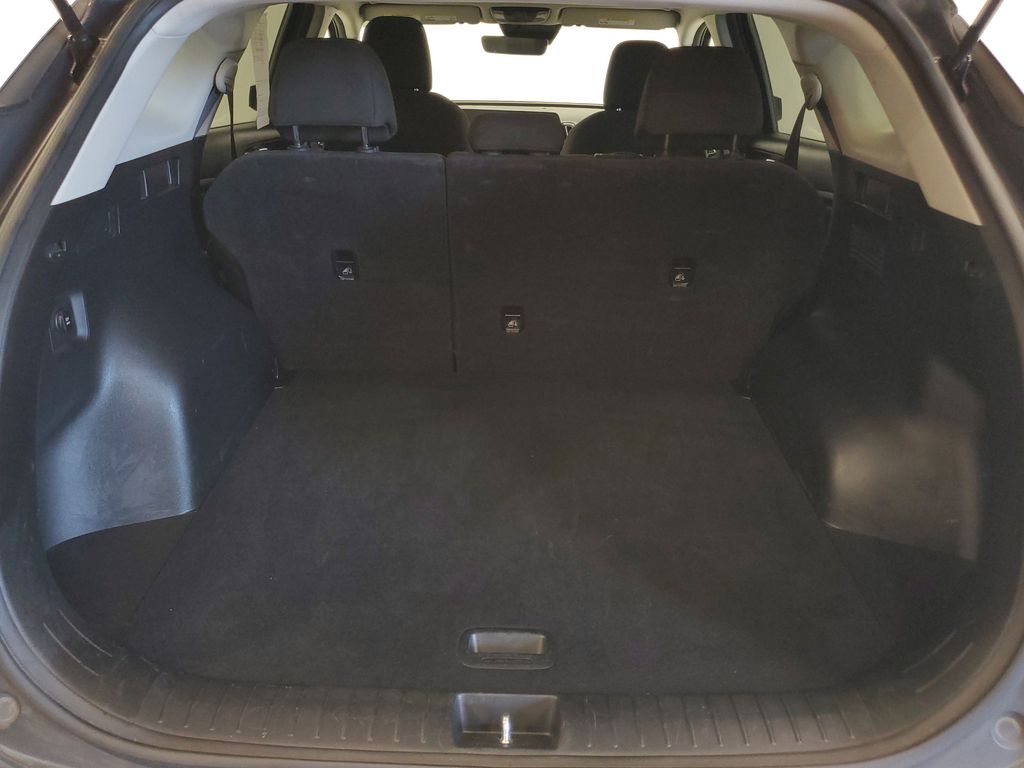 2024 Kia Sportage LX - Photo 23