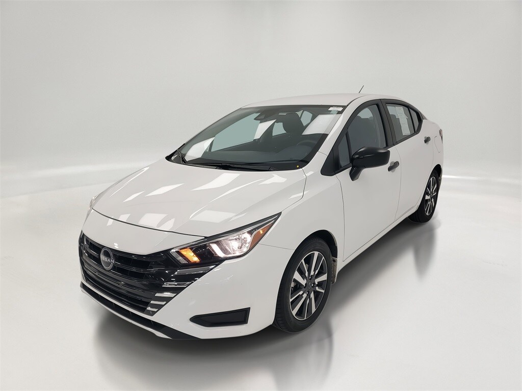 Used 2024 Nissan Versa 1.6 S Sedan