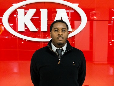 Staff member Malik from 05cd5494032d