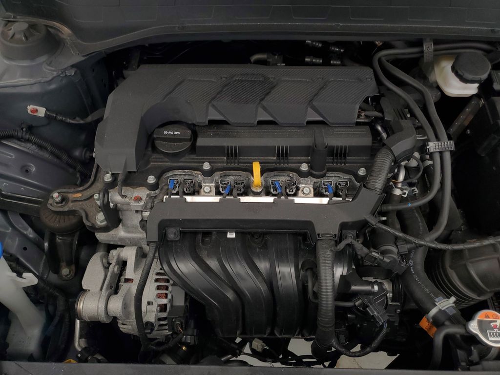2025 Hyundai Venue SEL - Photo 9