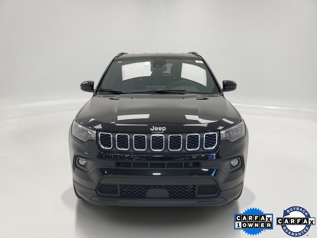 Used 2025 Jeep Compass Latitude SUV