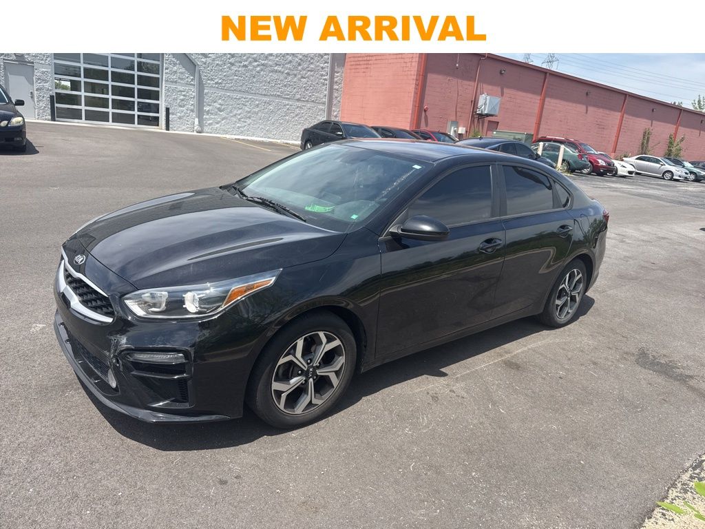 2021 Kia Forte LXS AT's photo